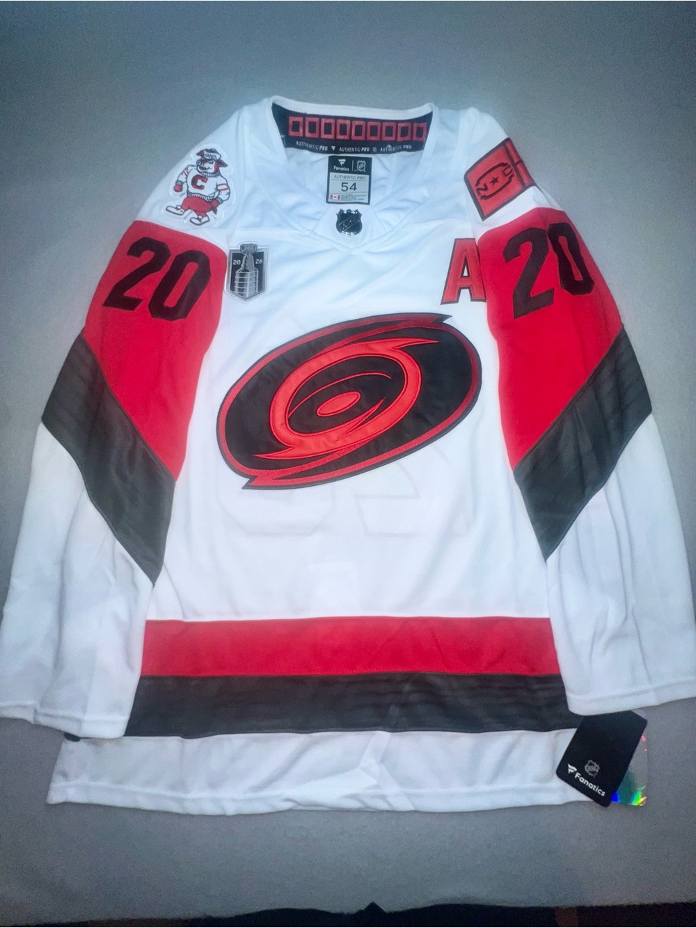Carolina hurricanes 2026 Stanley cup playoff hockey jersey Aho #20 white Sz 54